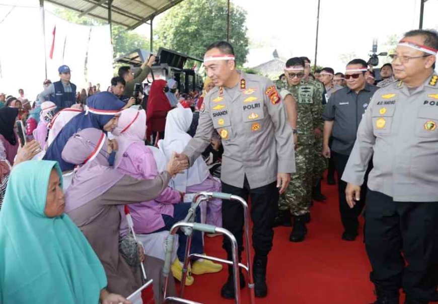 Polda Sumsel Gelar Bakti Sosial dan Kesehatan pada Peresmian Jembatan Merah Putih di Banyuasin